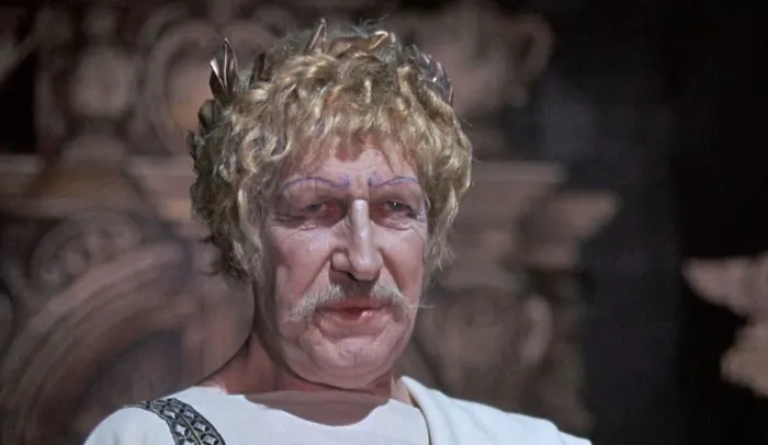 Scena iz filma Theatre of Blood(1973) 1