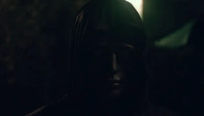 Scena iz filma Starry Eyes(2014) 2
