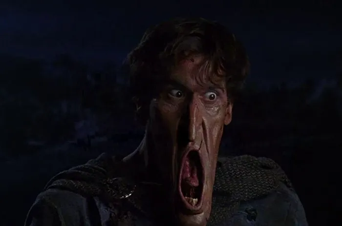 Scena iz filma Army of Darkness(1992) 2