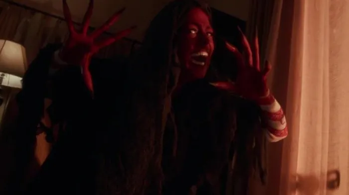 Scena iz filma Tales of Halloween(2015) 1