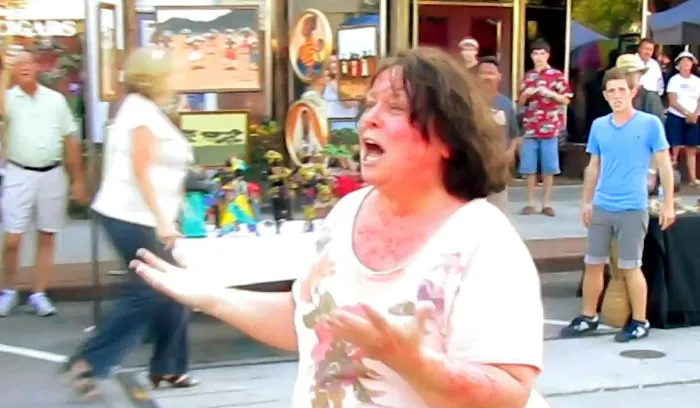 Scena iz filma The Bay(2012) 3