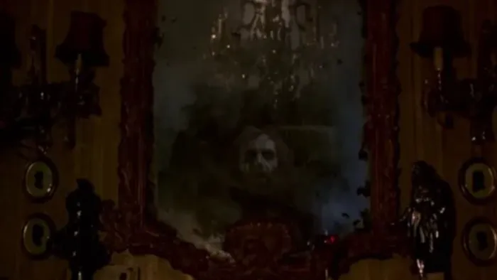 Scena iz filma From Beyond the Grave(1974) 2