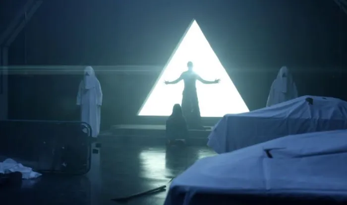 Scena iz filma The Void(2016) 1