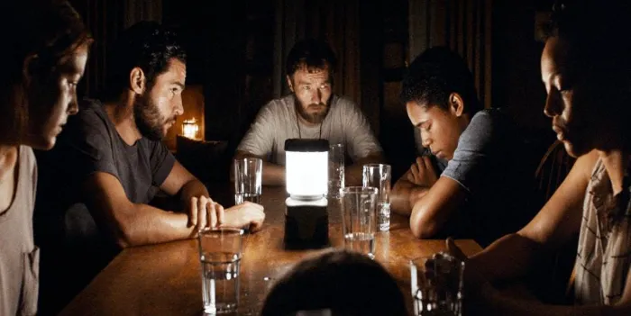 Scena iz filma It Comes at Night(2017) 1