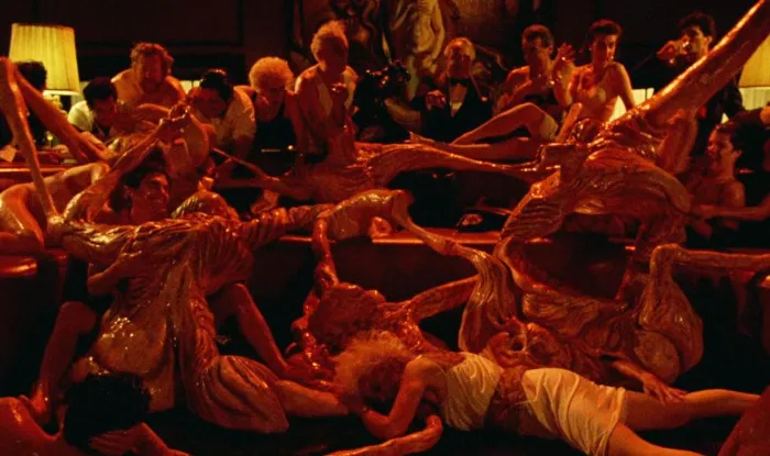 Scena iz filma Society(1989) 3