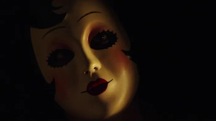 Scena iz filma The Strangers: Prey at Night(2018) 2