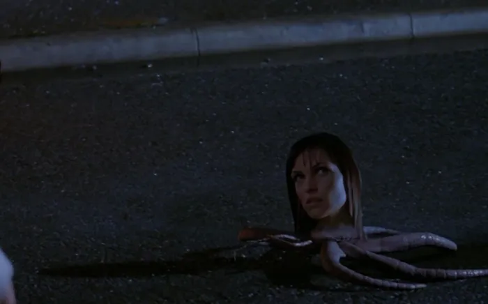 Scena iz filma The Faculty(1998) 3