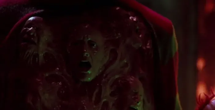 Scena iz filma A Nightmare on Elm Street 4: The Dream Master(1988) 1