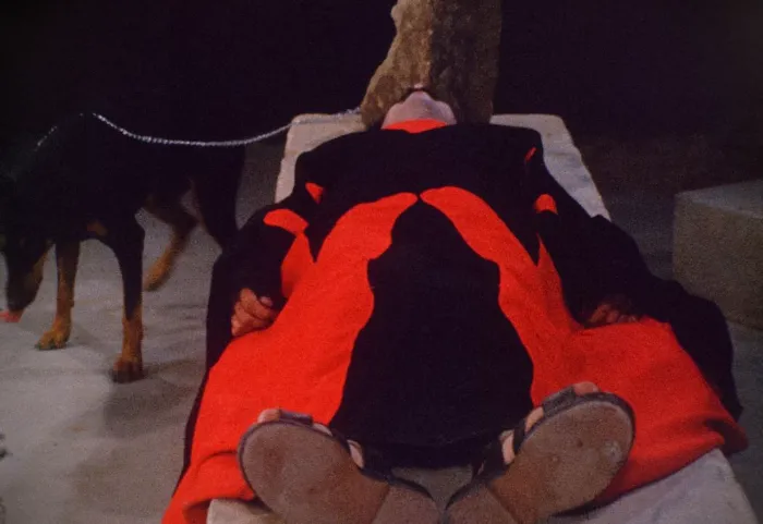 Scena iz filma Manos: The Hands of Fate(1966) 3