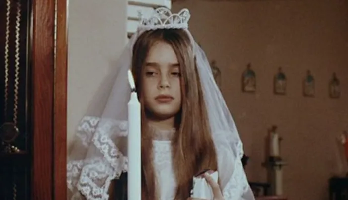 Scena iz filma Alice, Sweet Alice(1976) 2