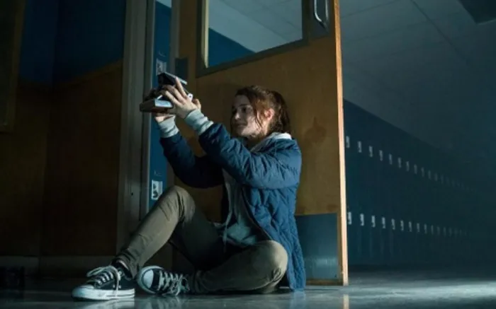 Scena iz filma Polaroid(2019) 2