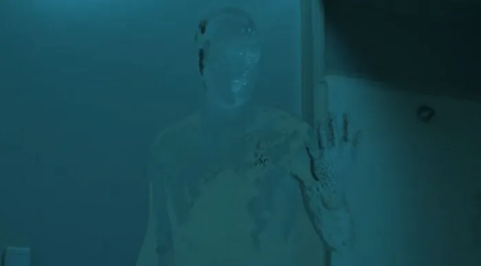 Scena iz filma The Invisible Man(2020) 2