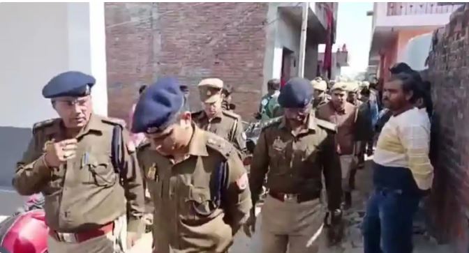 वकील