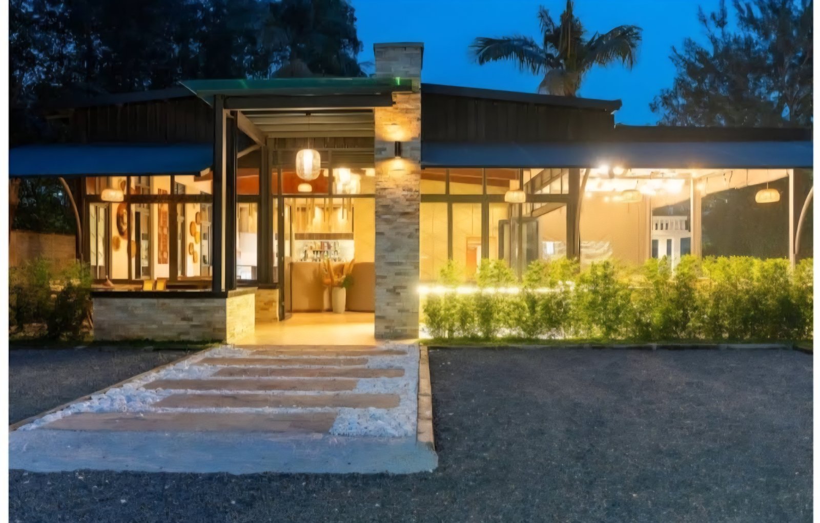 Bush Cayenne Restaurant
