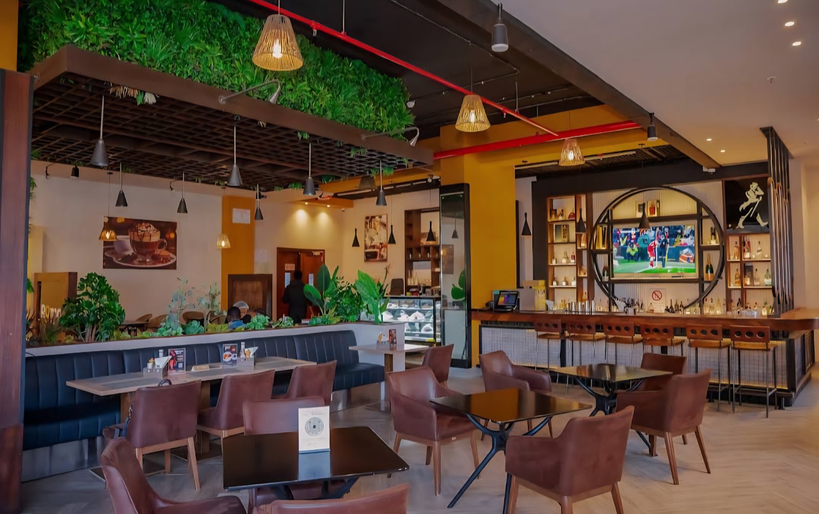 Romo House Restaurant & Lounge