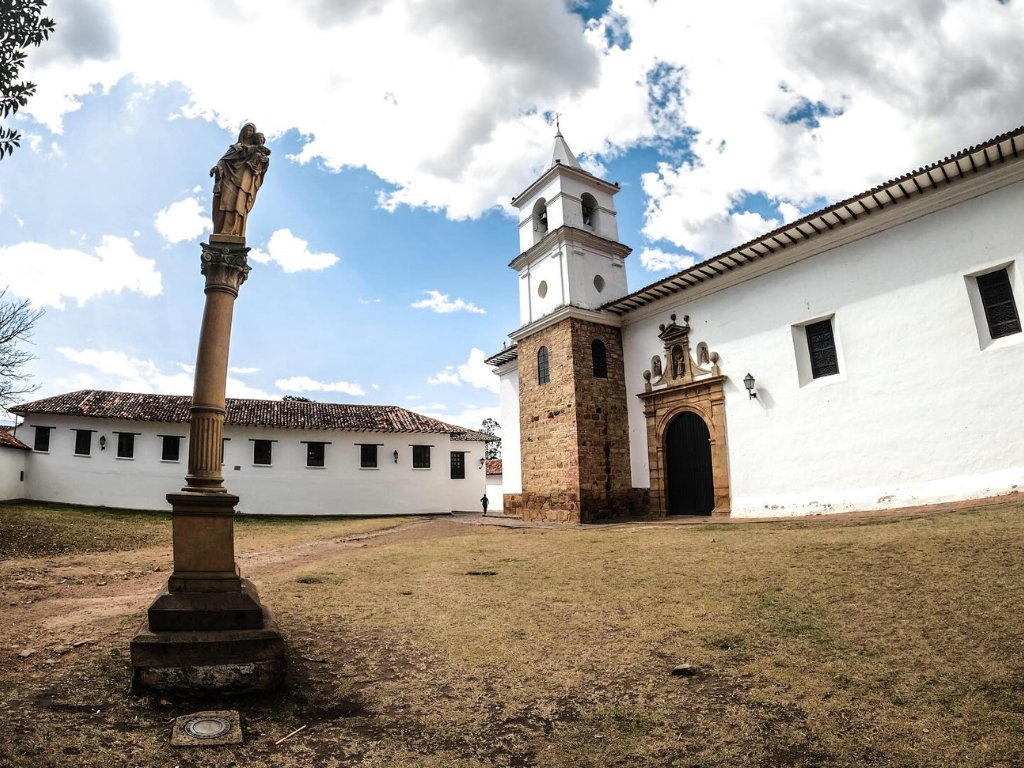 Conoce el Encanto de Villa de Leyva: Excursión Privada al Pueblo Patrimonio Colombiano