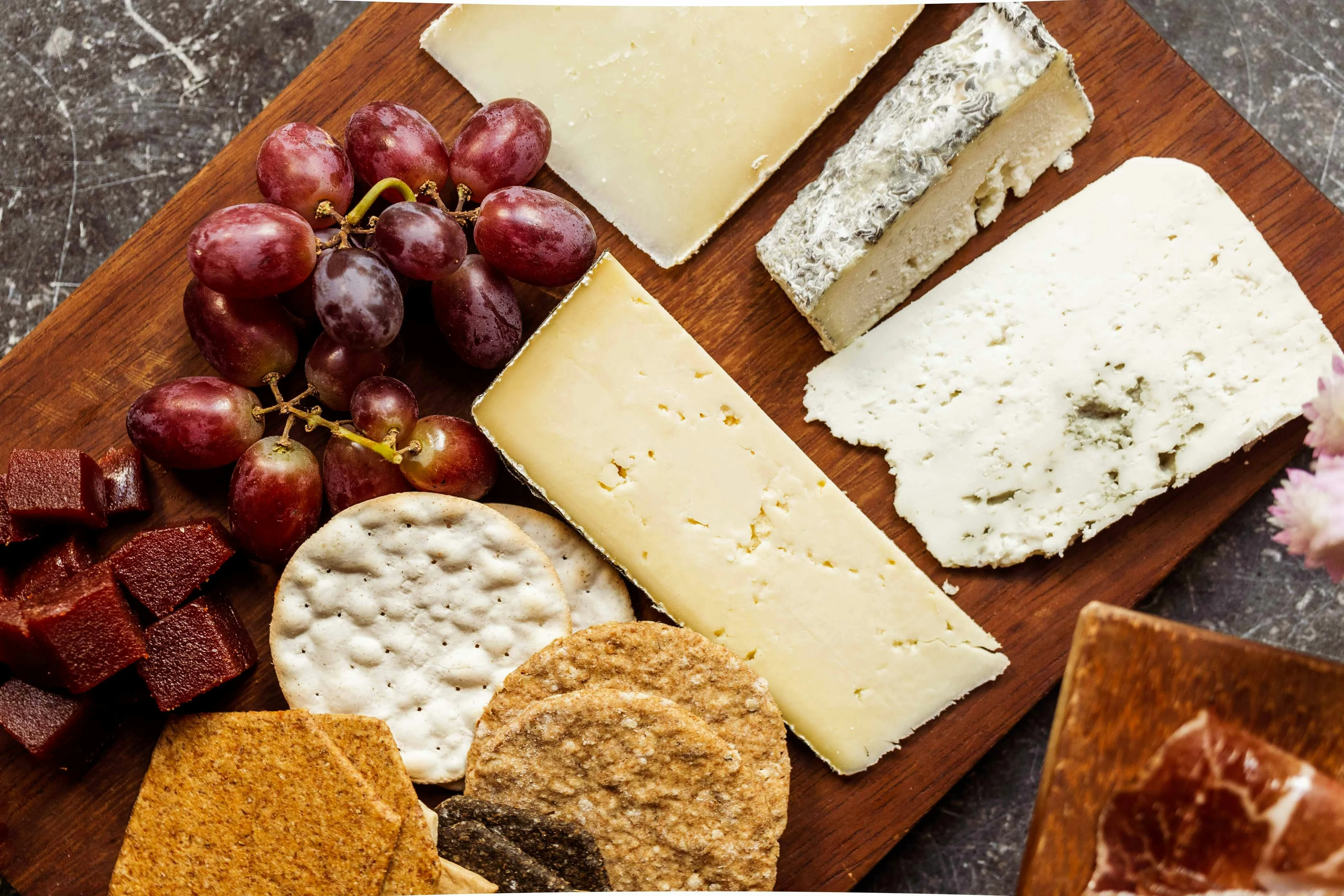 Käse, Feigen, Walnüsse, Honig