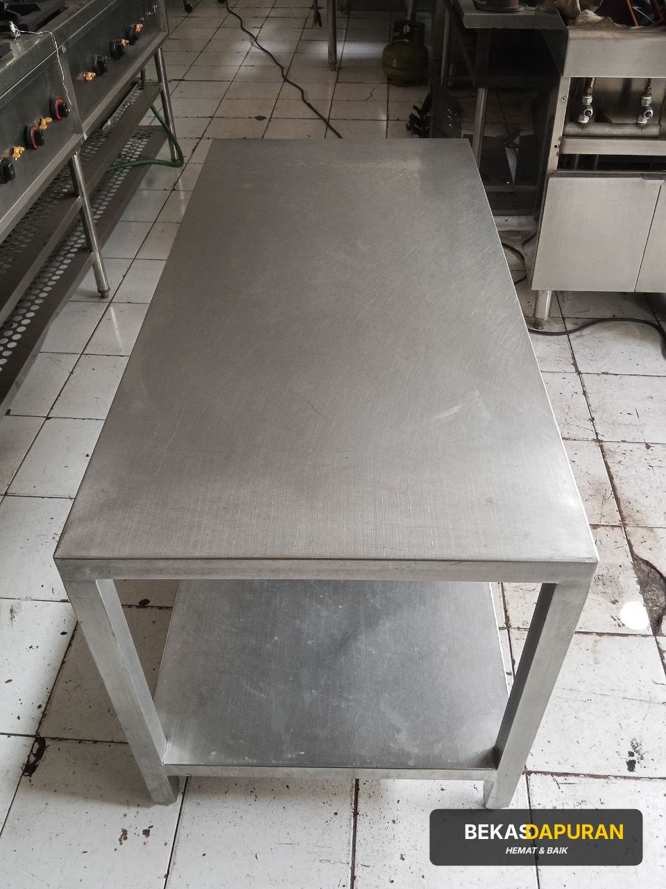 Meja kompor ukuran 125x60x68