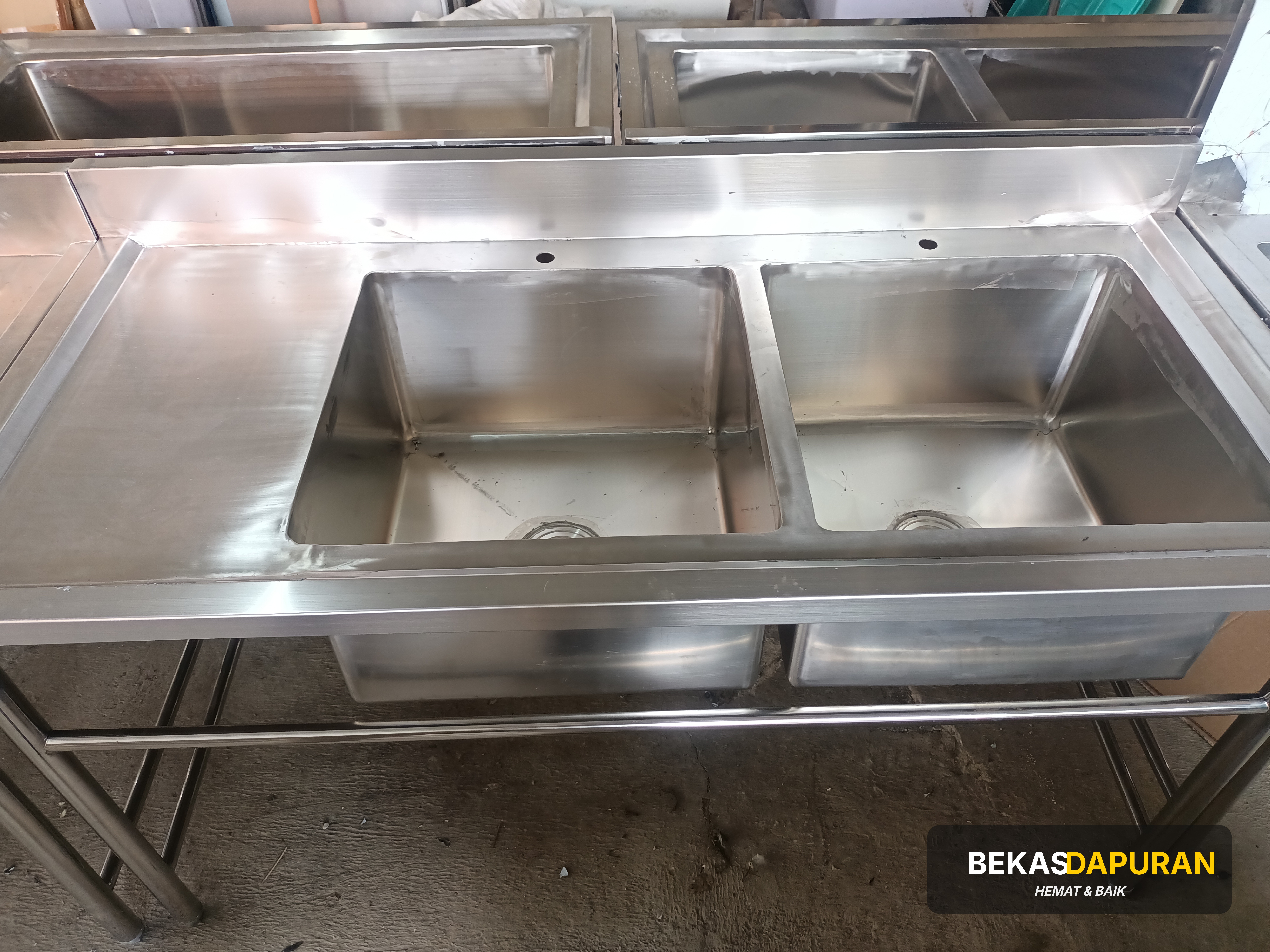 Double sink sayap