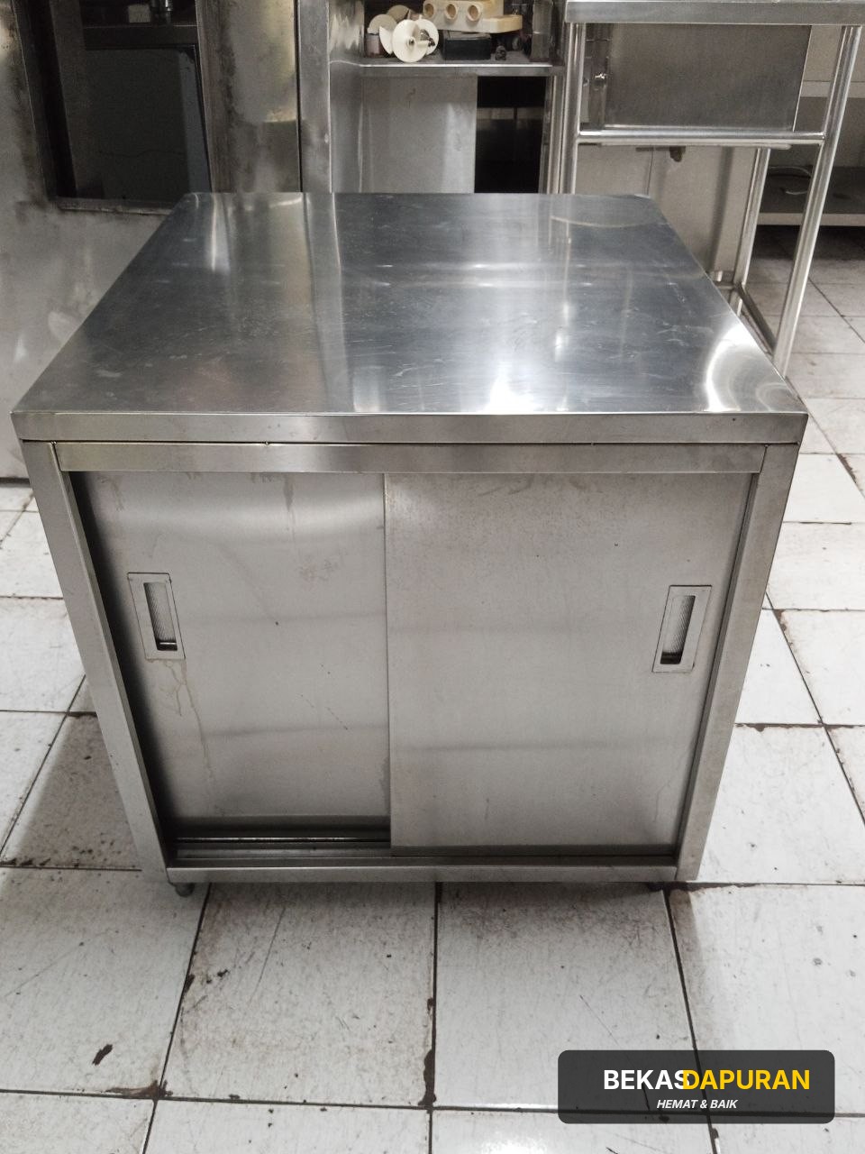 Kabinet pintu sliding
