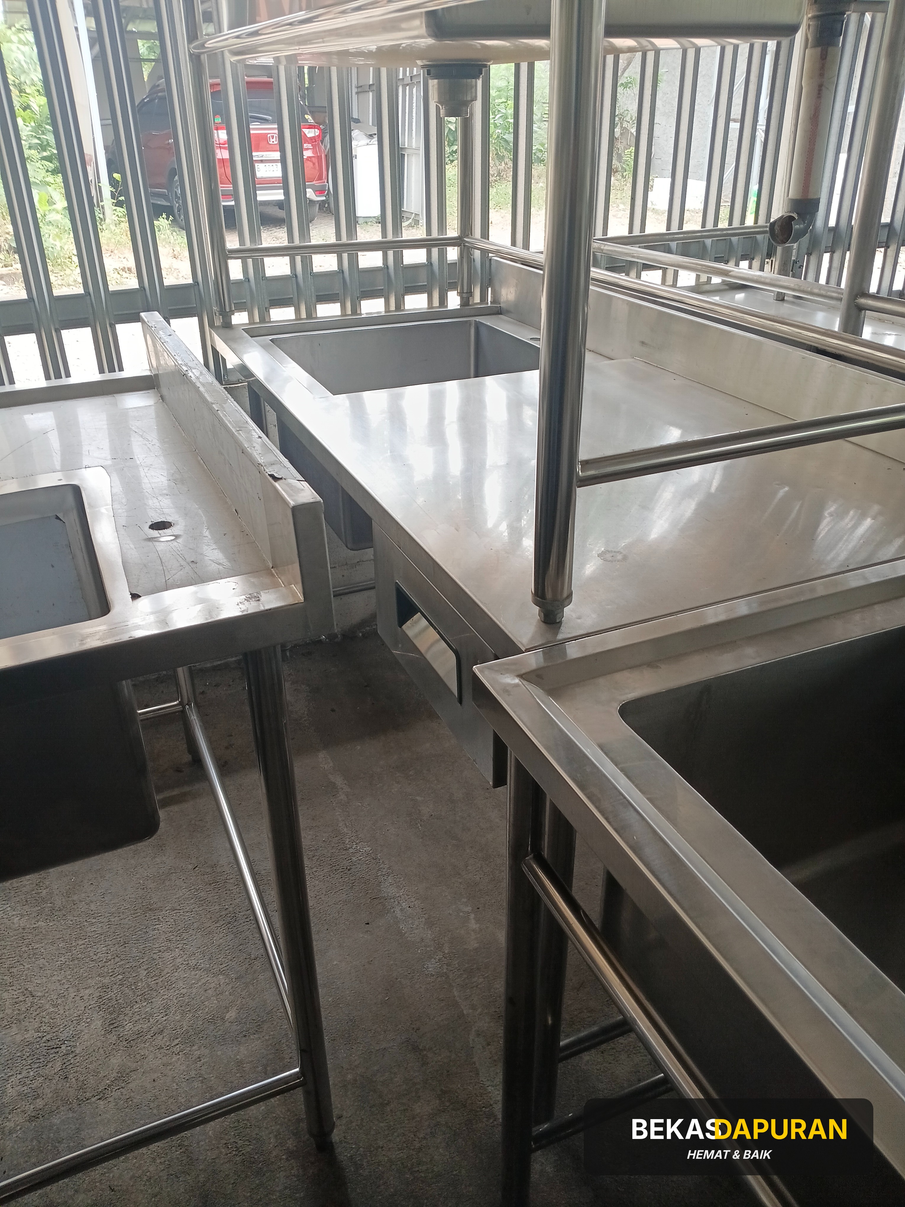 Sink 1 lubang sayap + laci