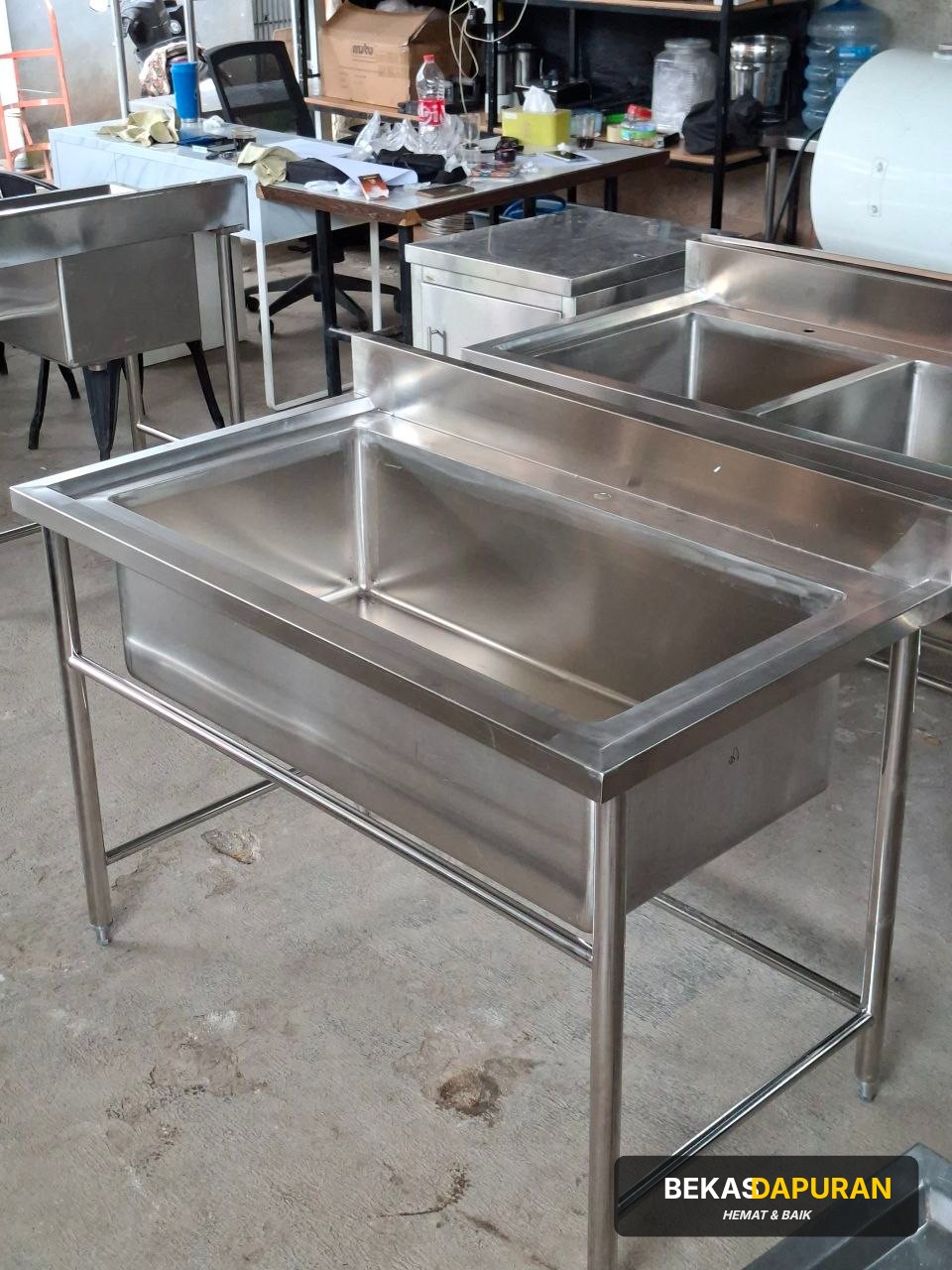 Sink 1 lubang jumbo Ukuran P:120 × L:70 × T:85 Ukuran lubang : 100 × 50 x 30 thumbnail