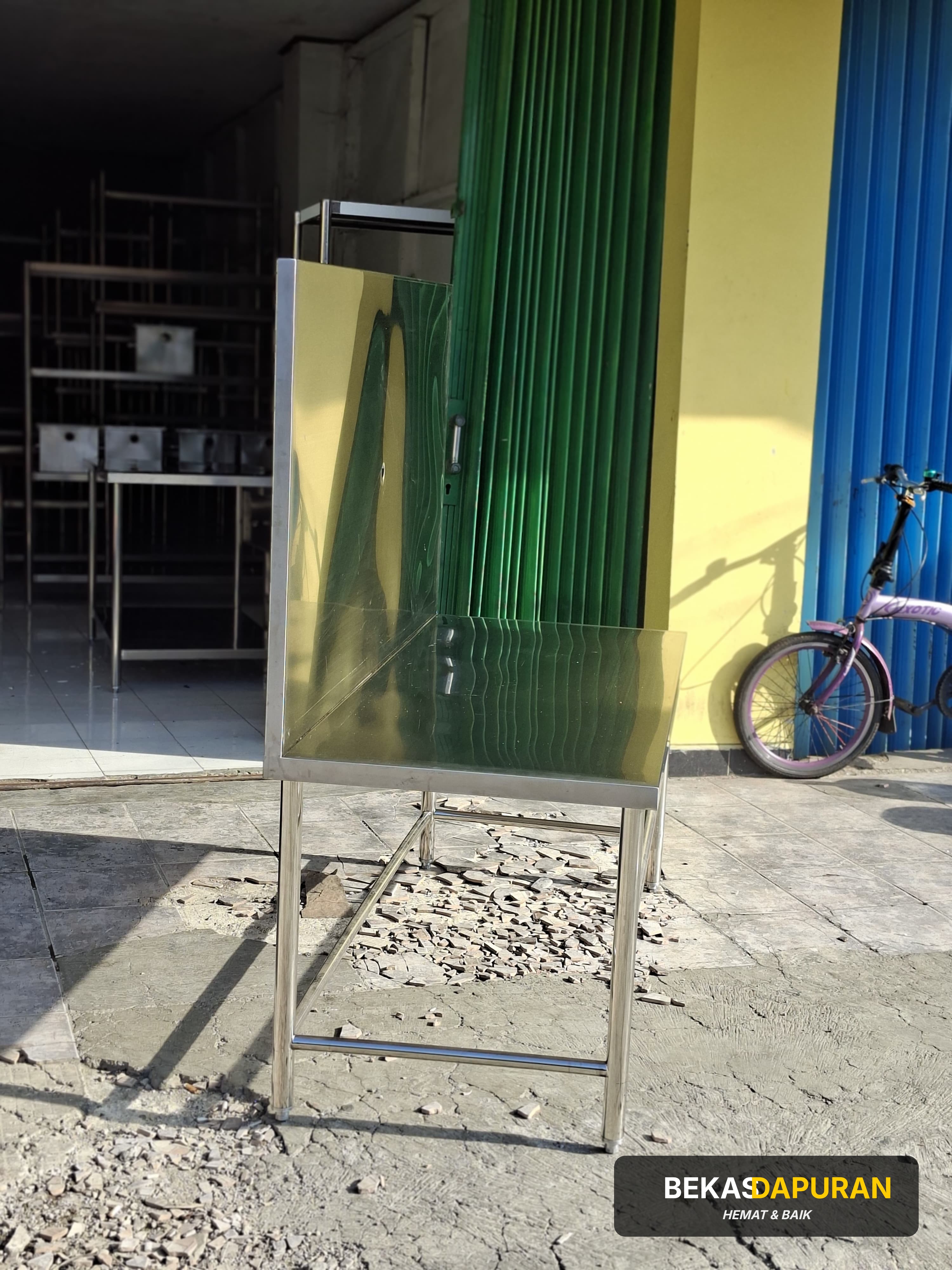 Meja Kompor 1 susun Backsplash Tinggi