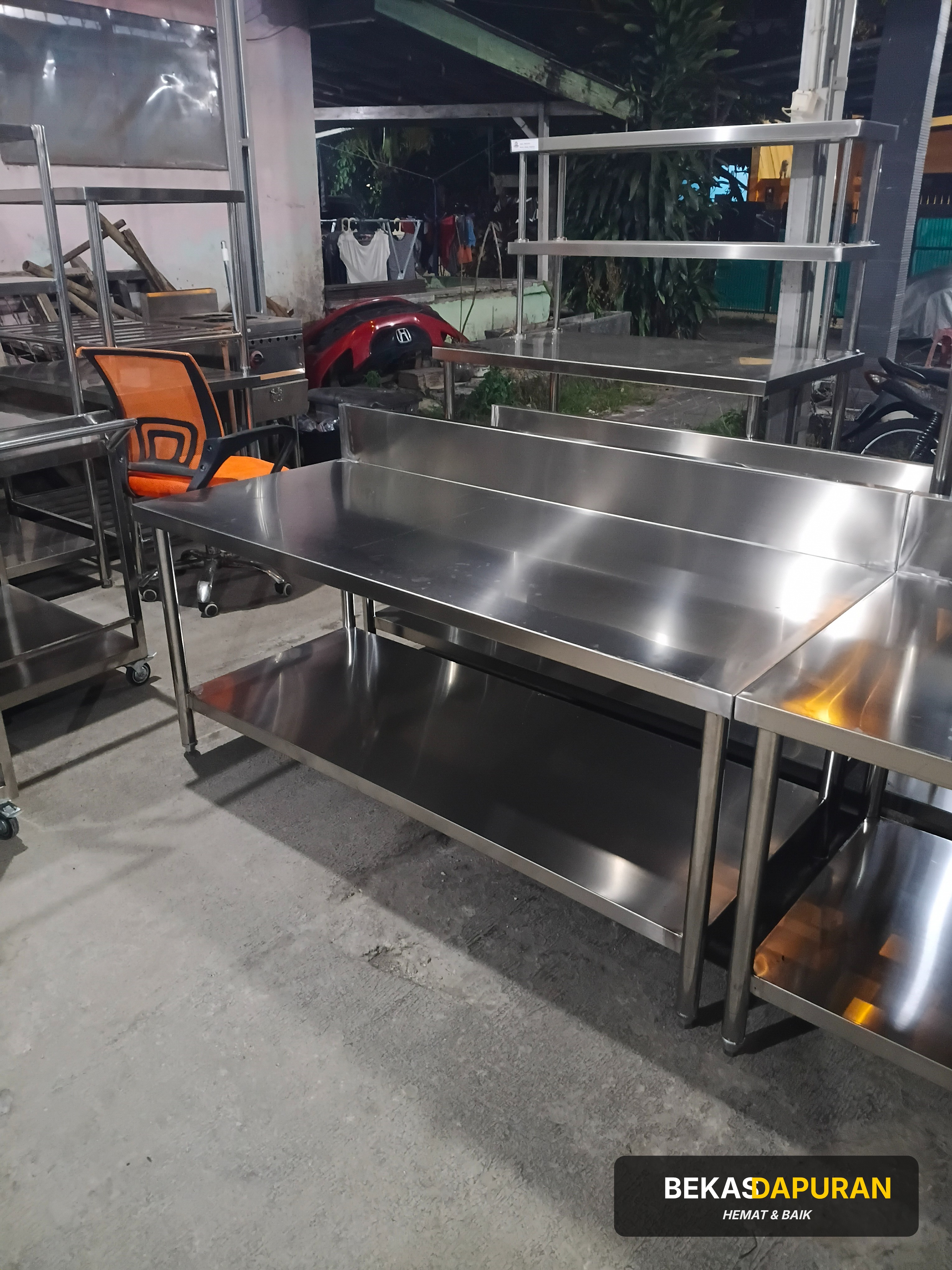 Meja kompor 2 susun backsplash