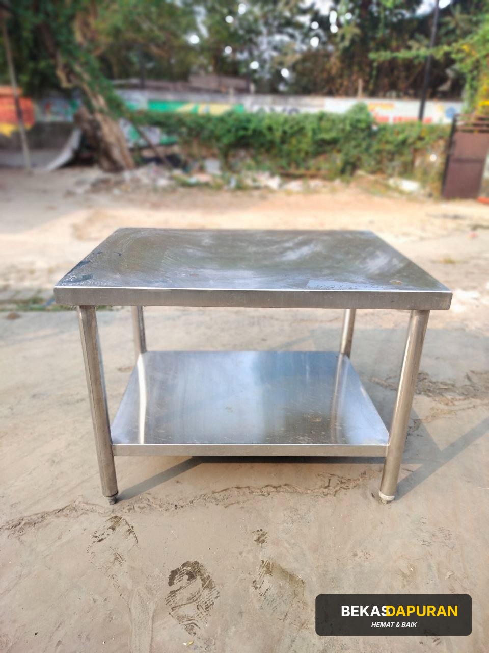 Meja kompor