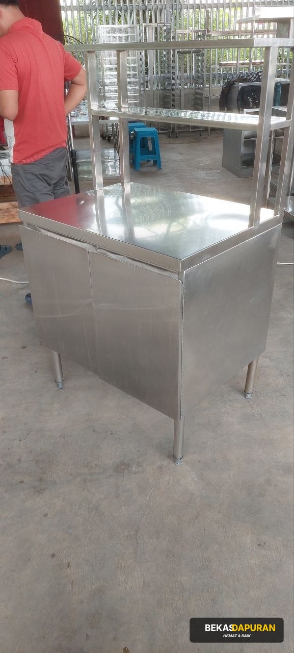 Meja kabinet counter + upper Ukuran P:80 × L:60 × T:85 thumbnail