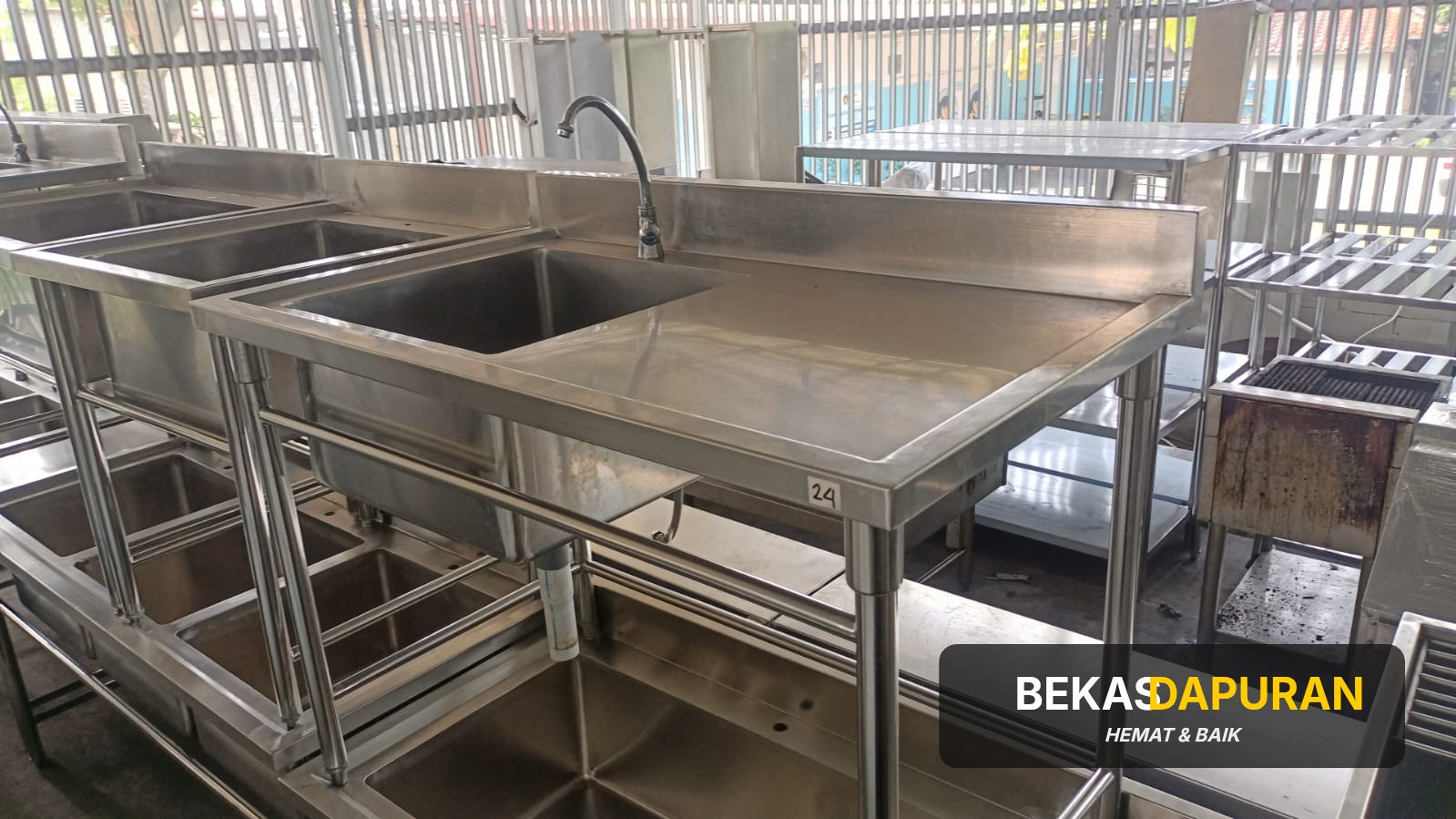 Single sink sayap