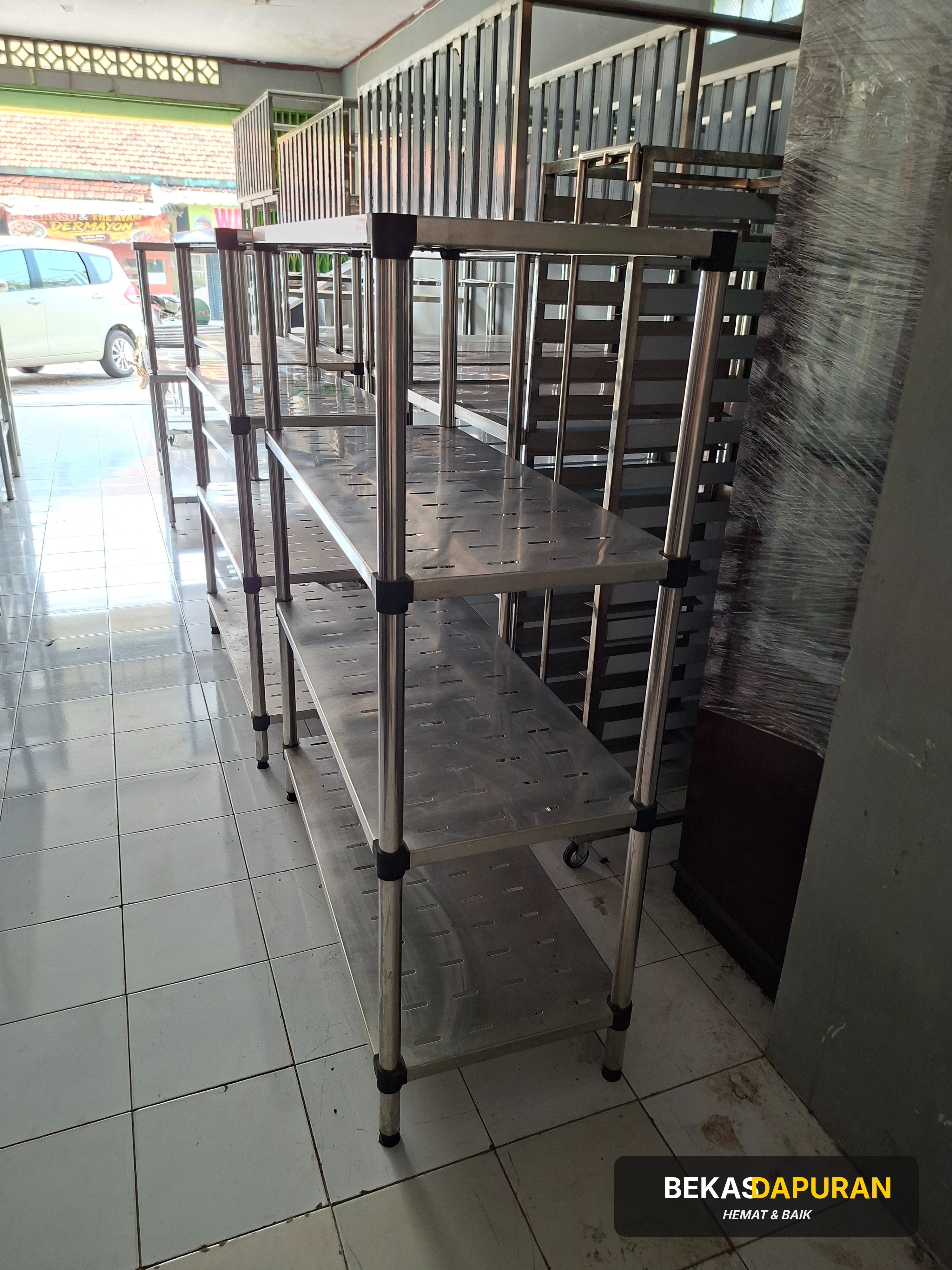 Rak Grid 4 susun Nayati