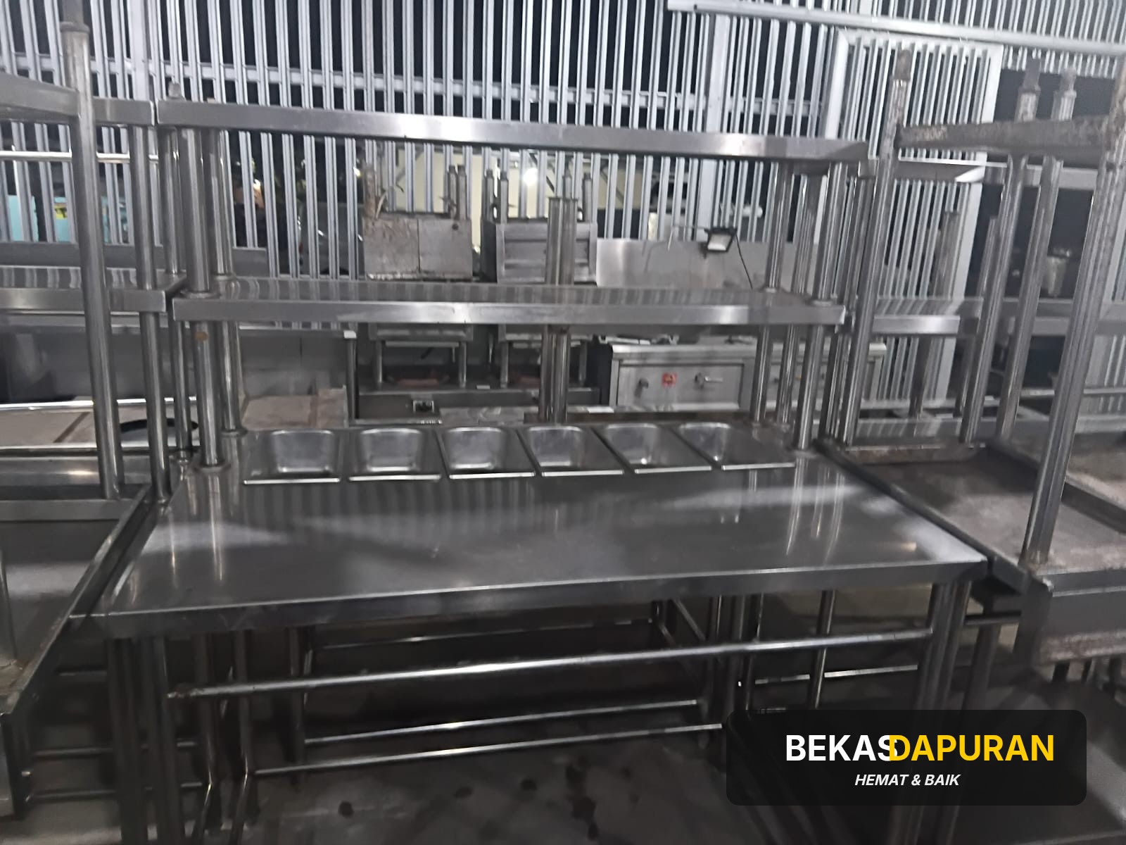 Meja 1 susun salad + upper
