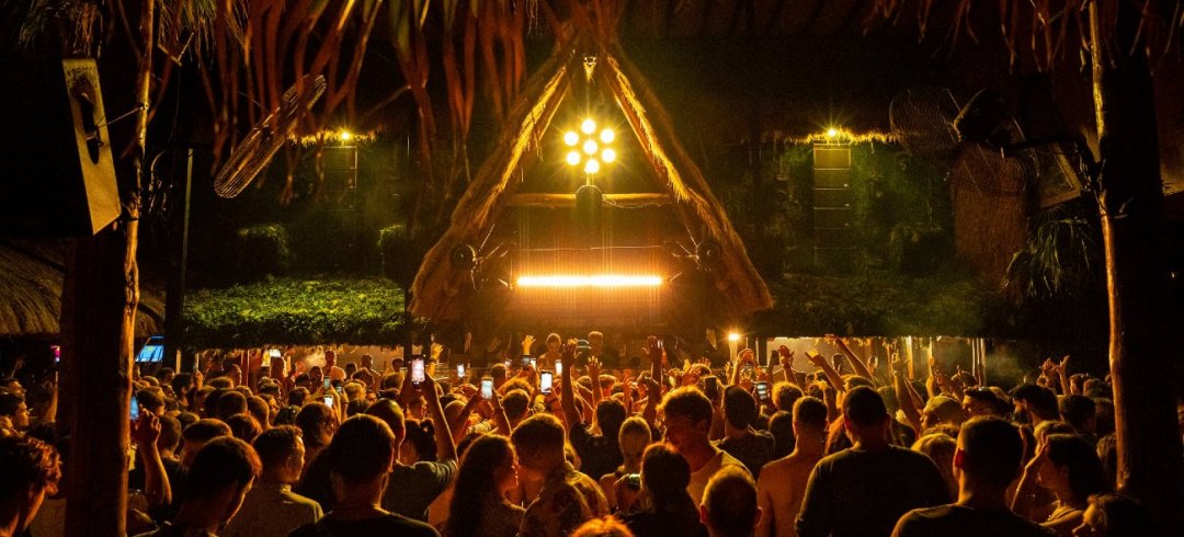 Bolivar Beach Club - Image 3