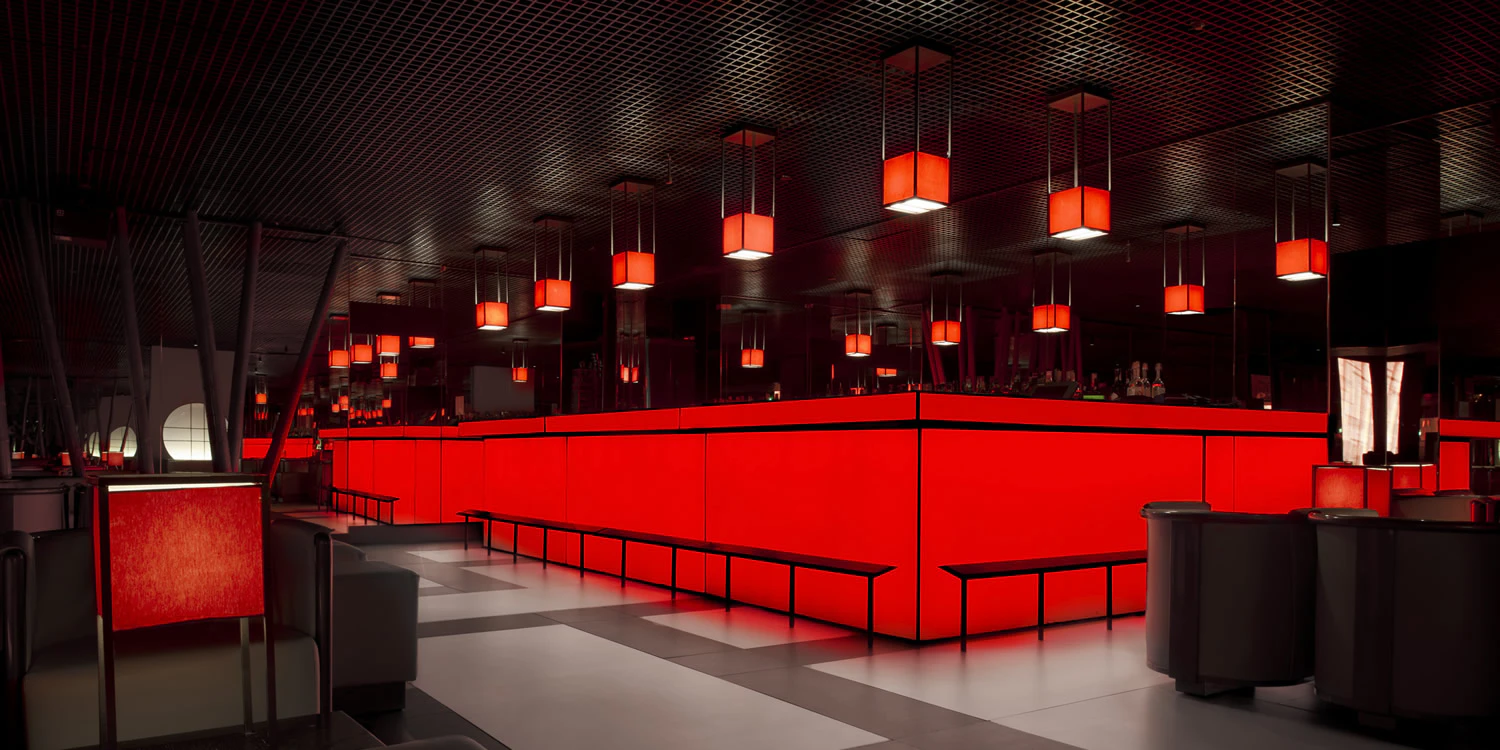 Armani / Privé - Image 3