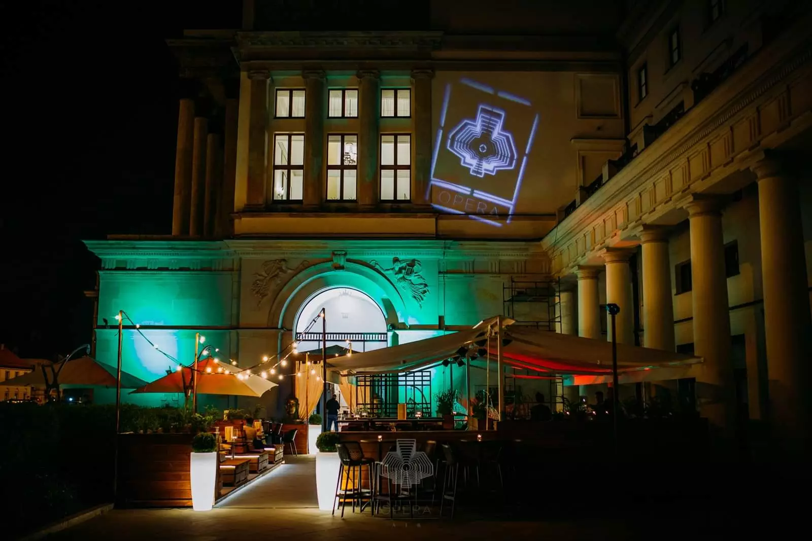 Opera Club - Image 1