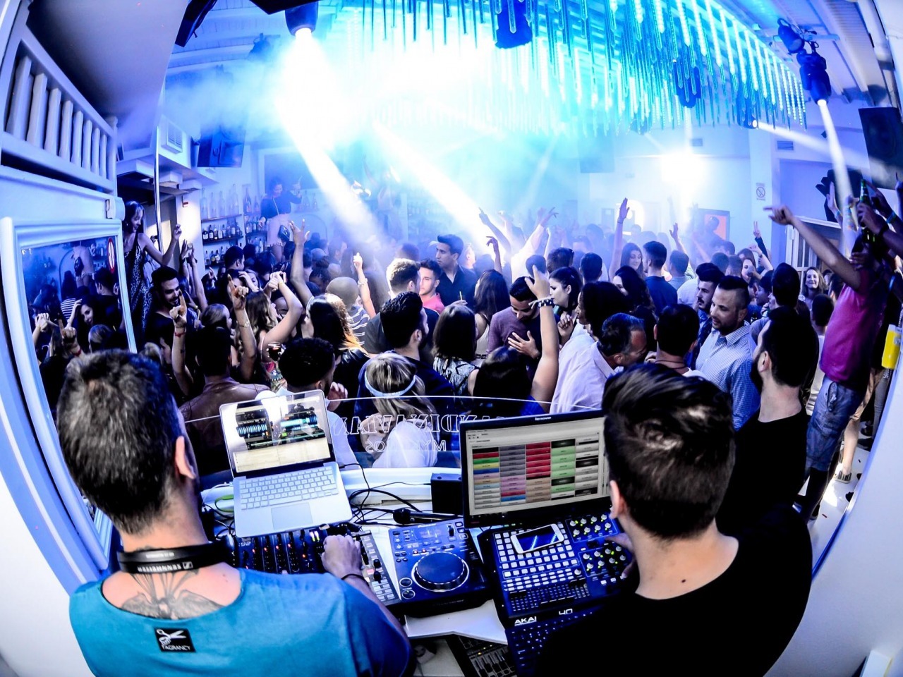 Skandinavian Bar & Disco - Image 2