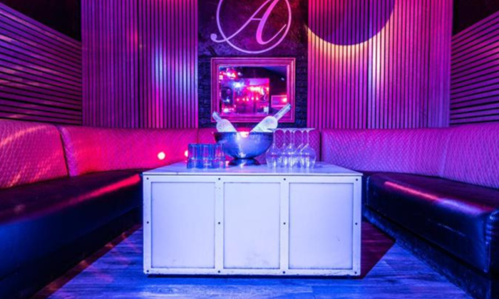 Les Ambassadeurs - Image 1