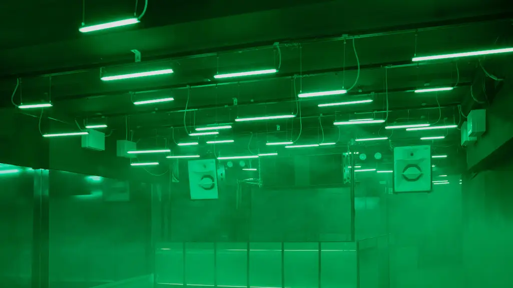 Vacuum Club - Image 1