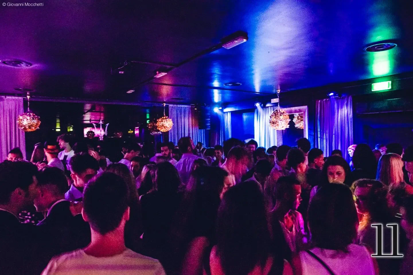 11Clubroom - Image 3