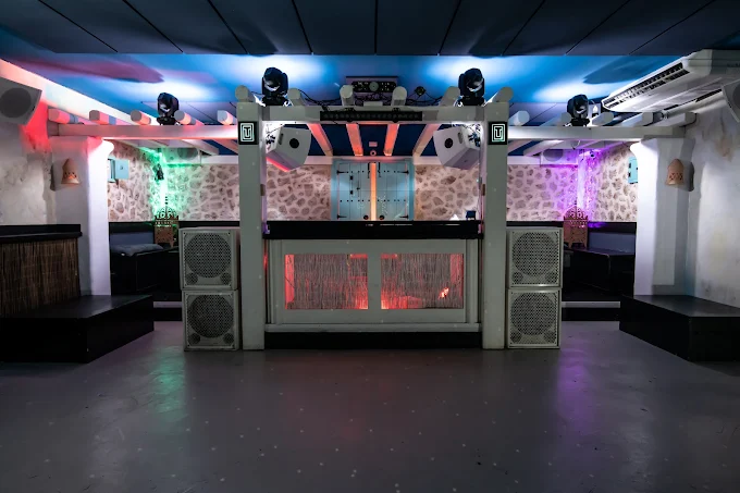 Out Night Club Ibiza - Image 3