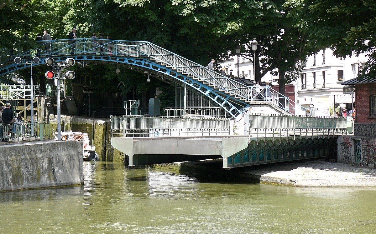 image - Paris Est, du Canal aux Buttes