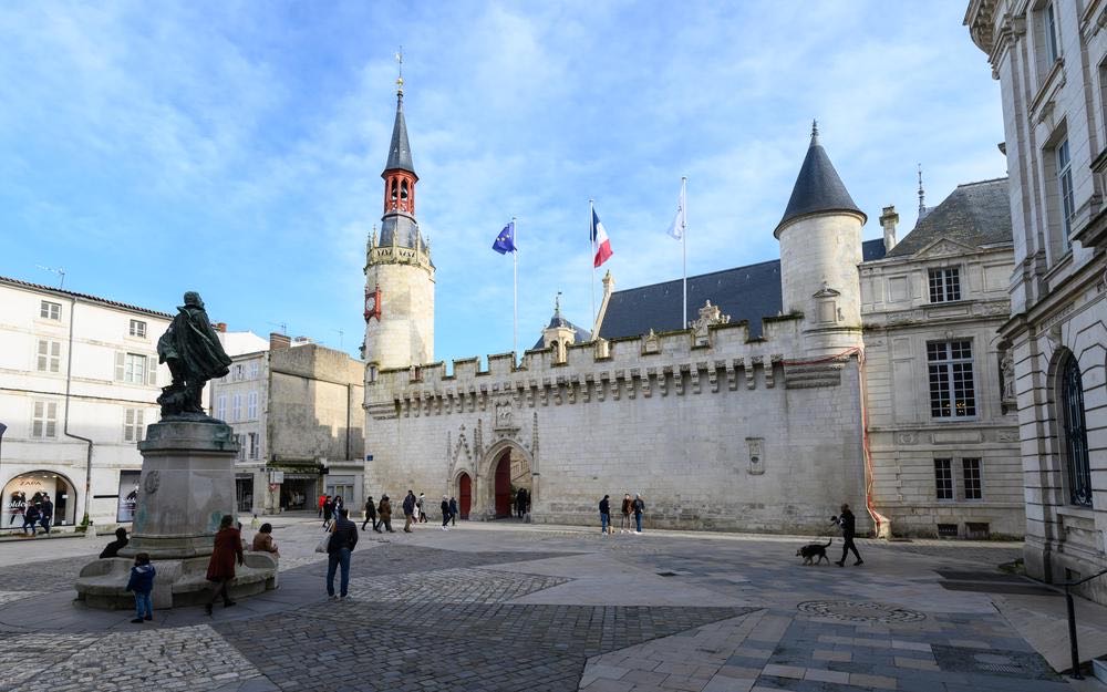 Main Image - La Rochelle : cité fortifiée et bastion protestant