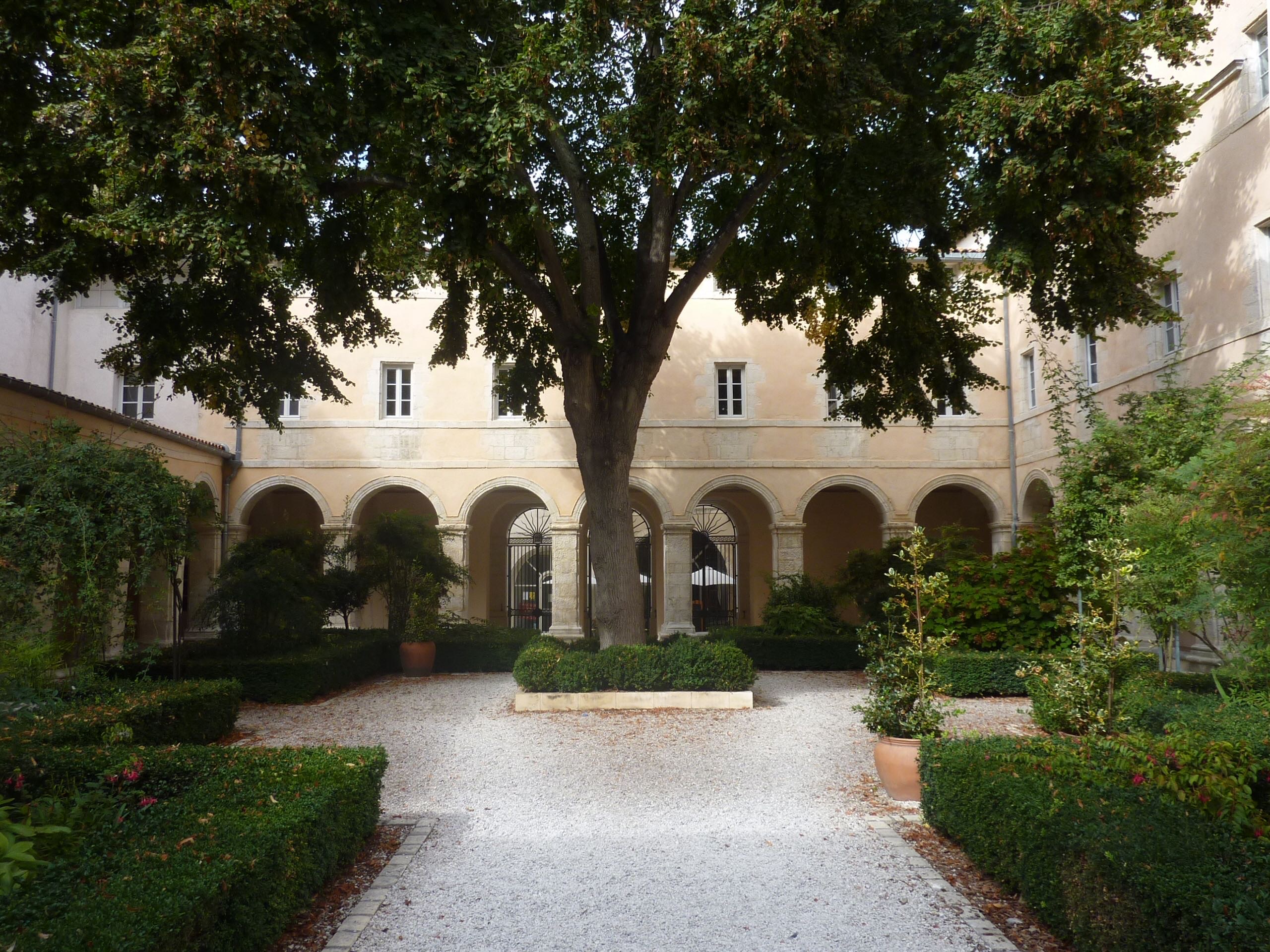 image - La Rochelle : cité fortifiée et bastion protestant