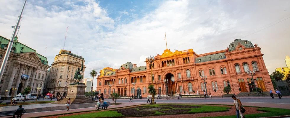 Plaza de Mayo: donde nació la historia de Argentina