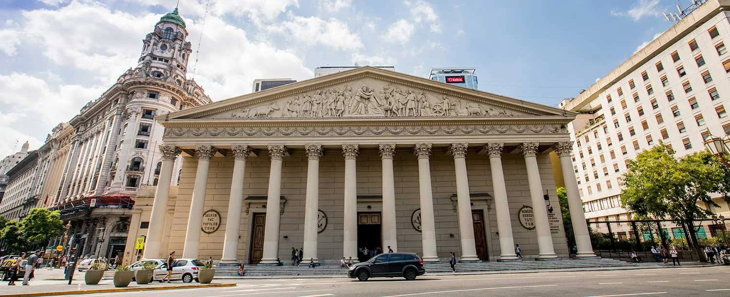 Plaza de Mayo: onde nasceu a história da Argentina image 2