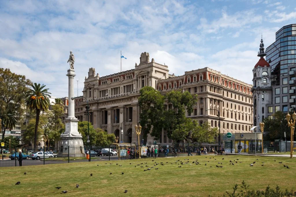 Avenida Corrientes: livros, teatros e tango image 3