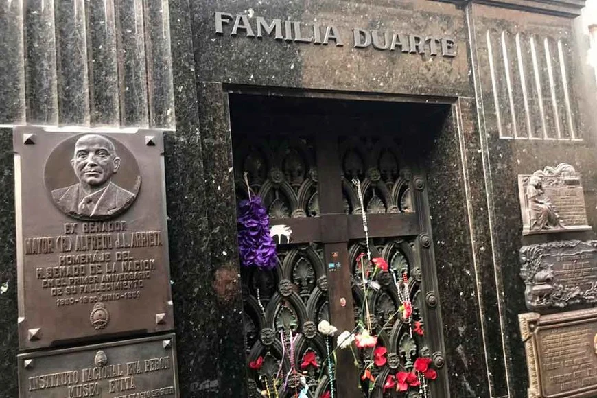 Bóveda de la Familia Duarte