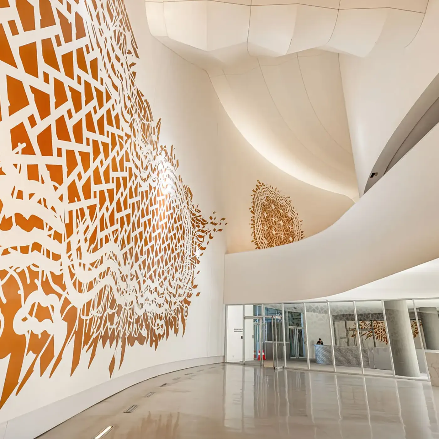Mural de Pablo Siquier en el hall de Concepción
