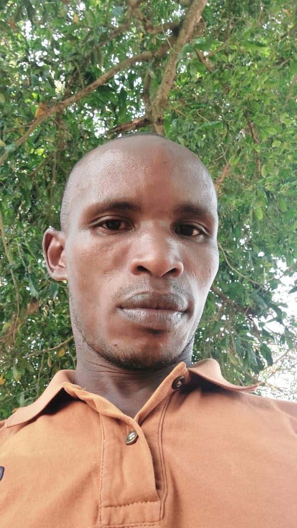 Adson Niwamanya – guida locale in Ruanda